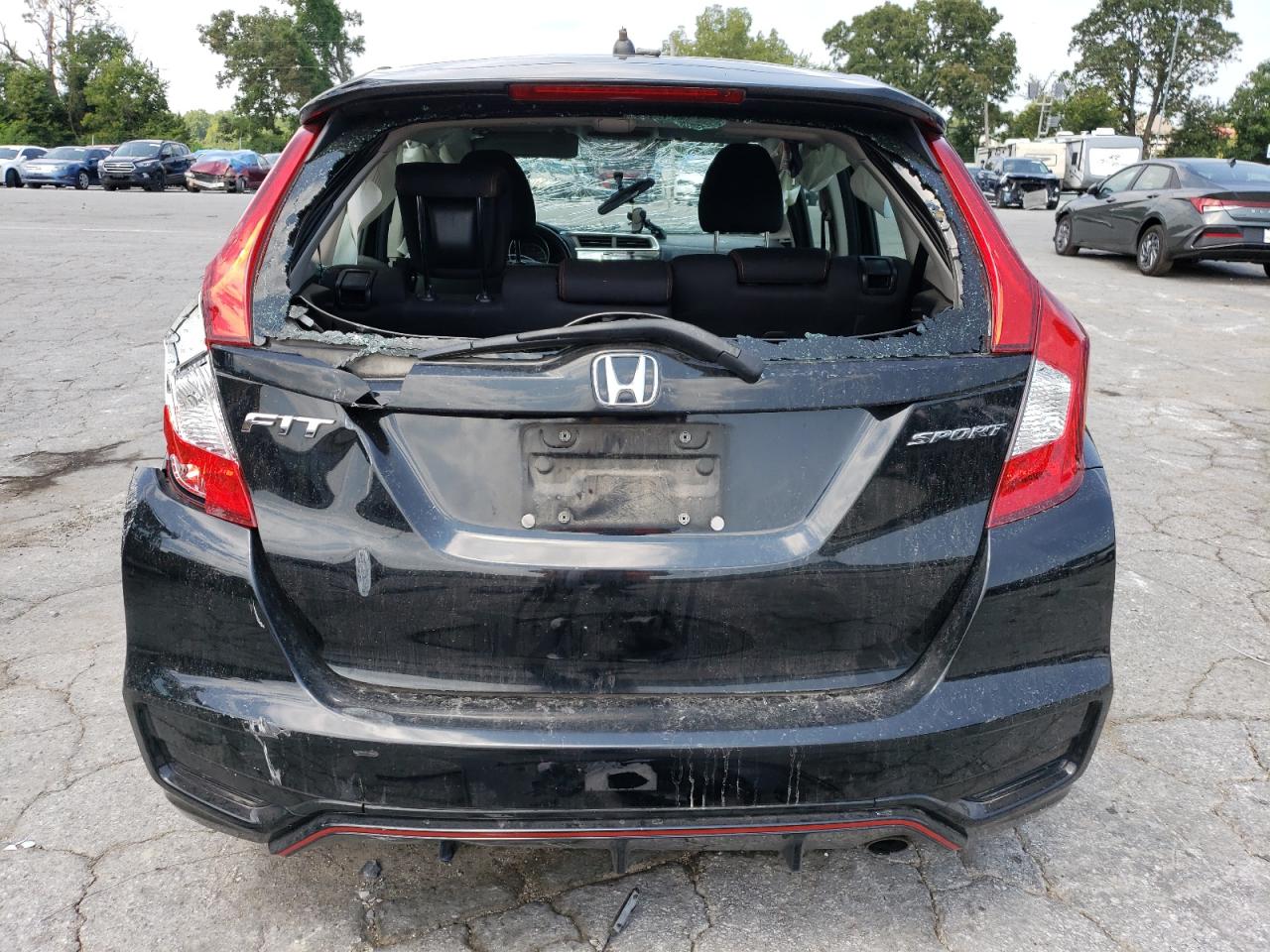 3HGGK5H62JM724044 2018 Honda Fit Sport