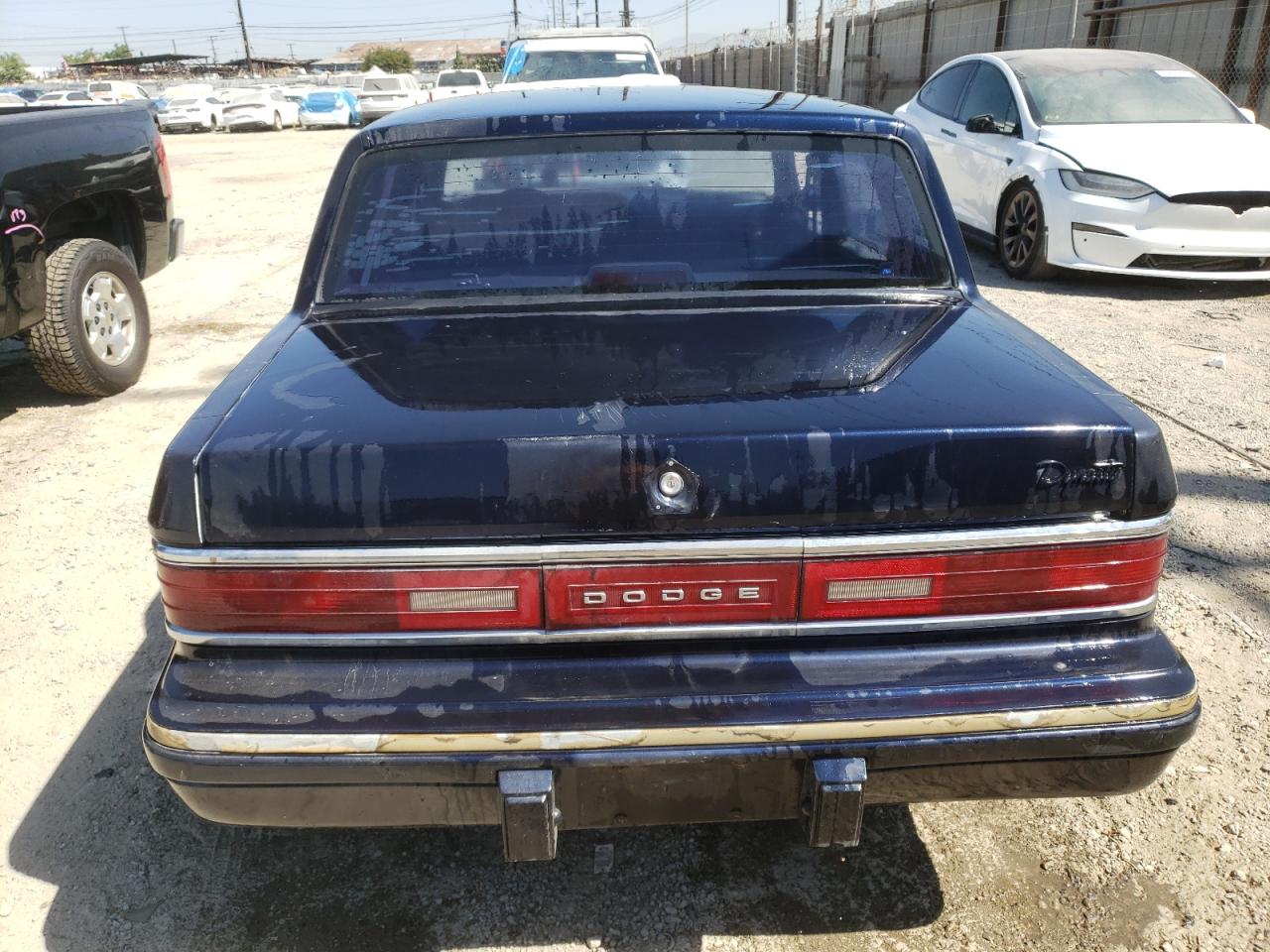 1992 Dodge Dynasty VIN: 1B3XC46R5ND835807 Lot: 66079984