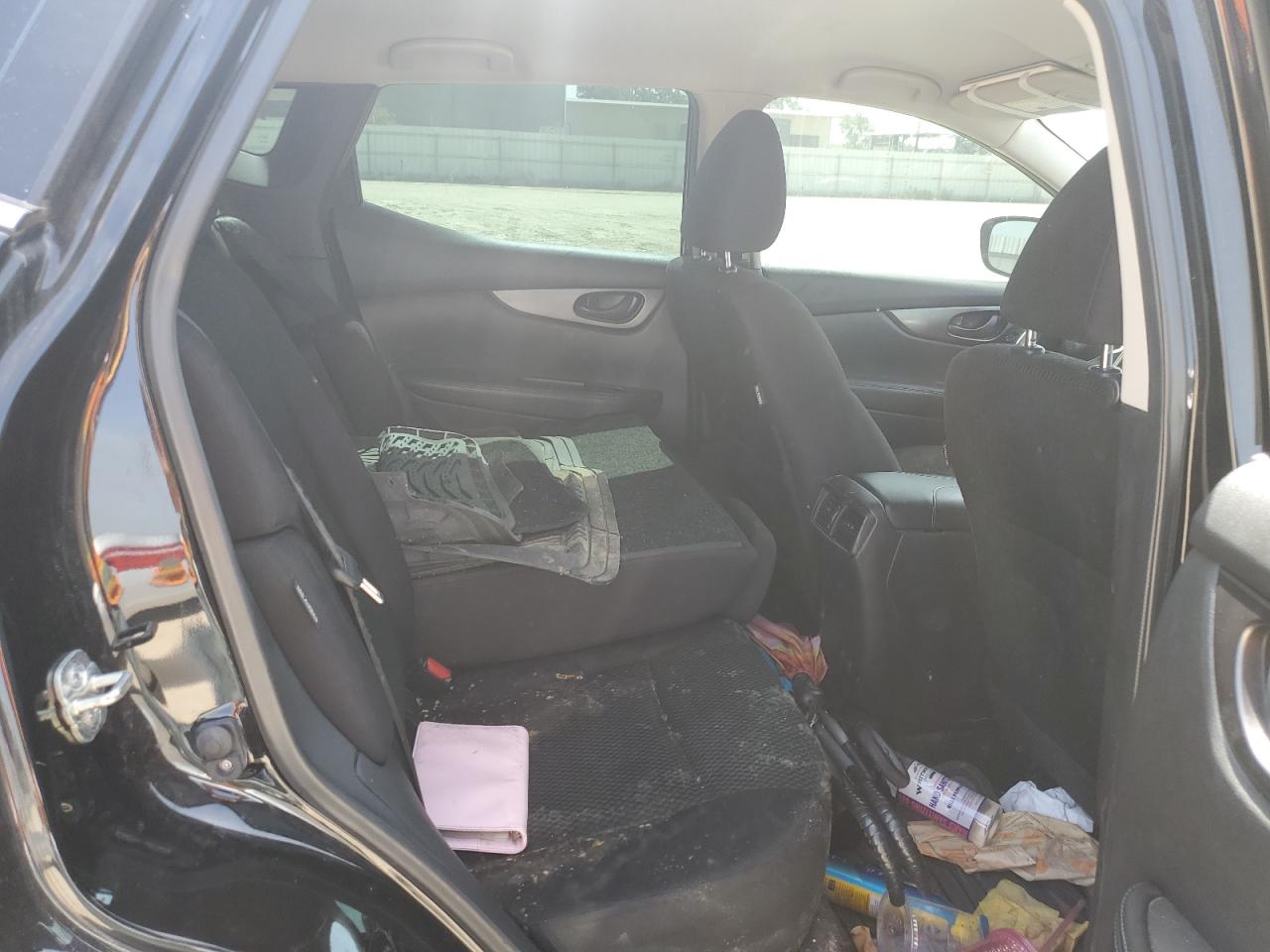 2020 Nissan Rogue - Image 11