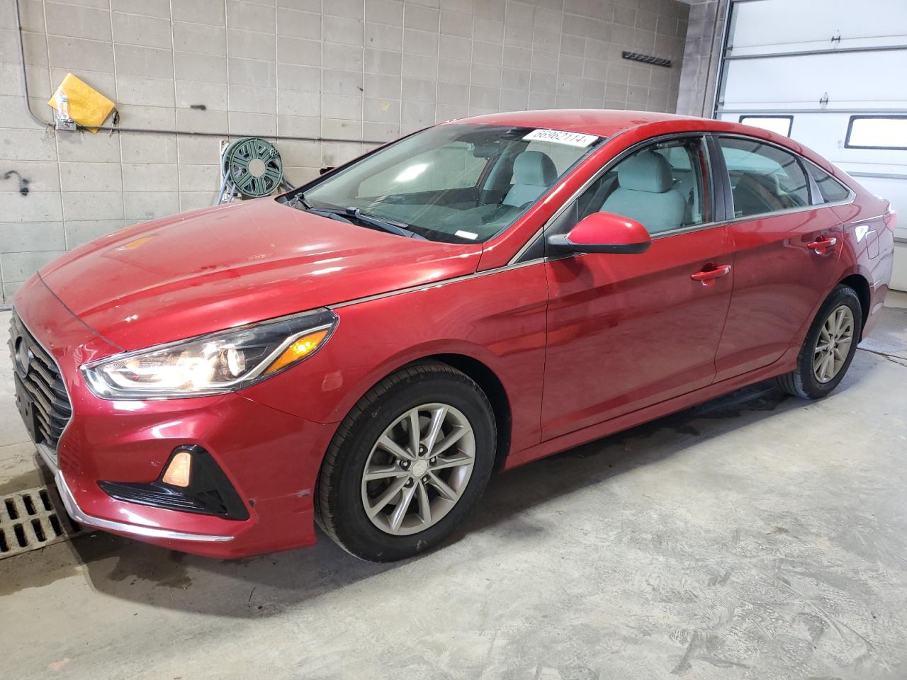 5NPE24AF5JH617473 2018 HYUNDAI SONATA - Image 1