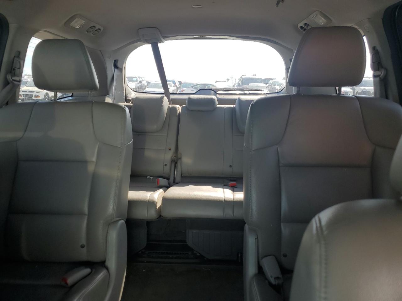 5FNRL5H62CB018915 2012 Honda Odyssey Exl