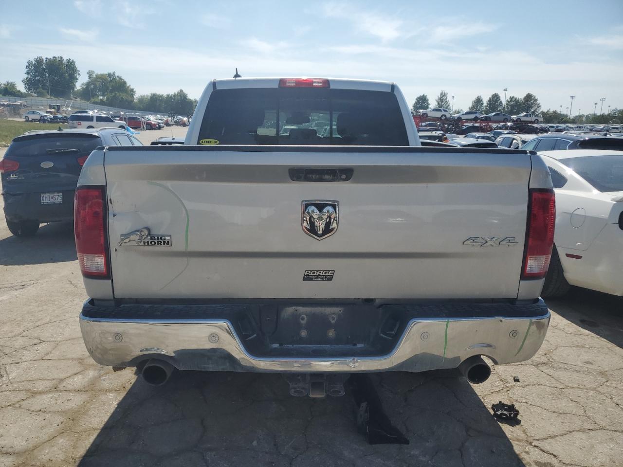 1C6RR7LT4JS334864 2018 Ram 1500 Slt