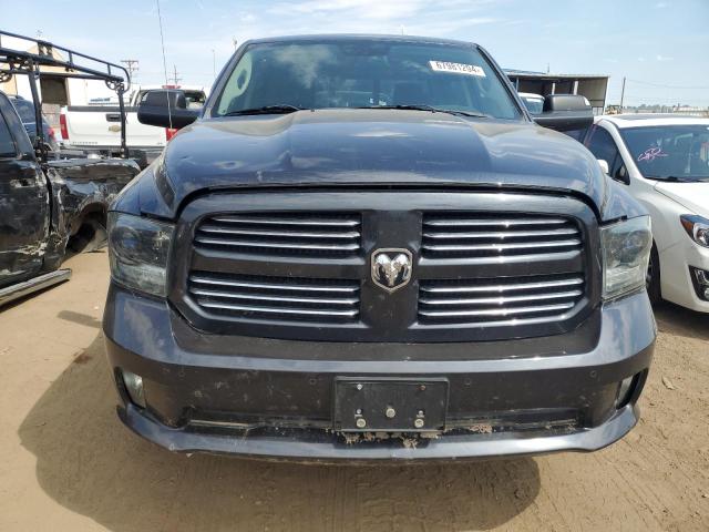 Pickups RAM 1500 2015 Czarny