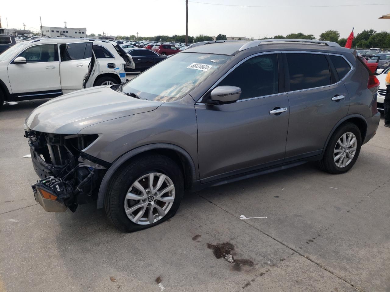 KNMAT2MT0JP506836 2018 NISSAN ROGUE - Image 1