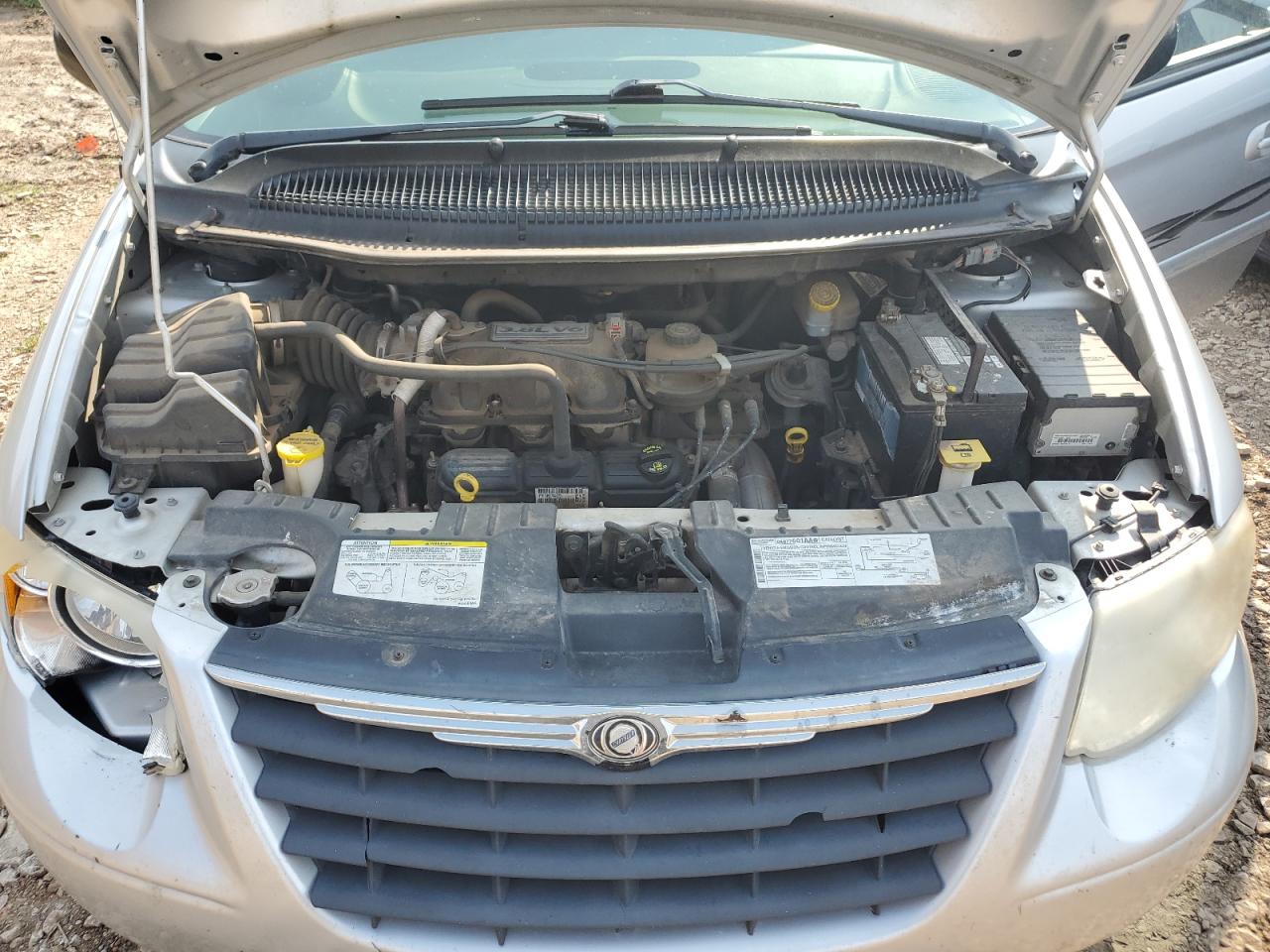 2007 Chrysler Town & Country - Image 12