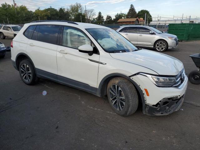 3VV0B7AXXNM117721 Volkswagen Tiguan S 4