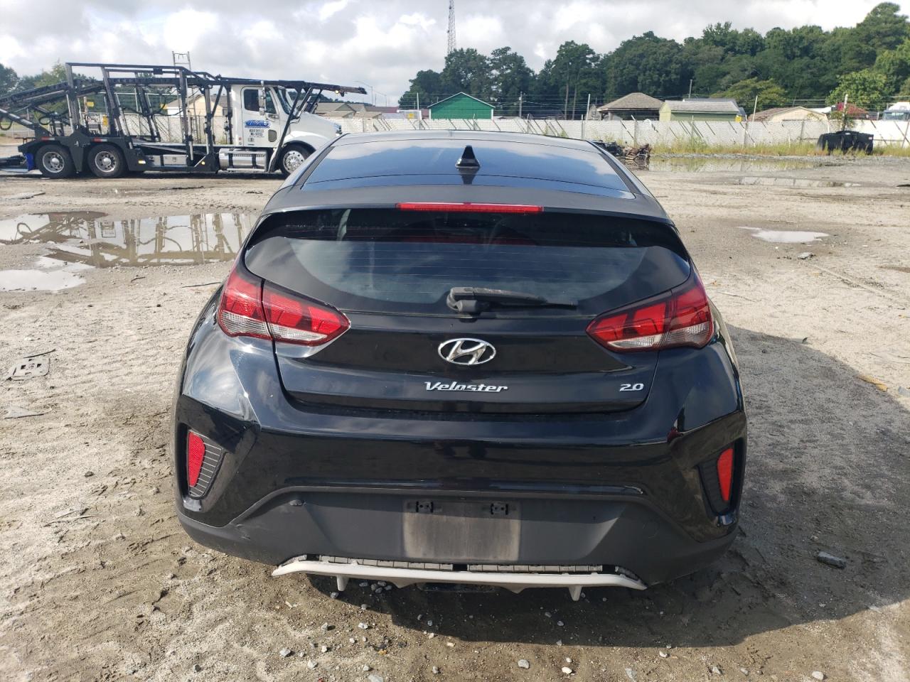 KMHTG6AF9KU005624 2019 Hyundai Veloster Base