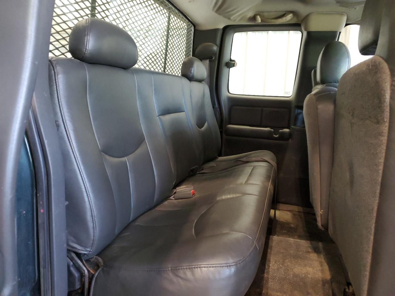 2004 GMC Sierra C2500 Heavy Duty VIN: 1GTHC29U64E226337 Lot: 65926954