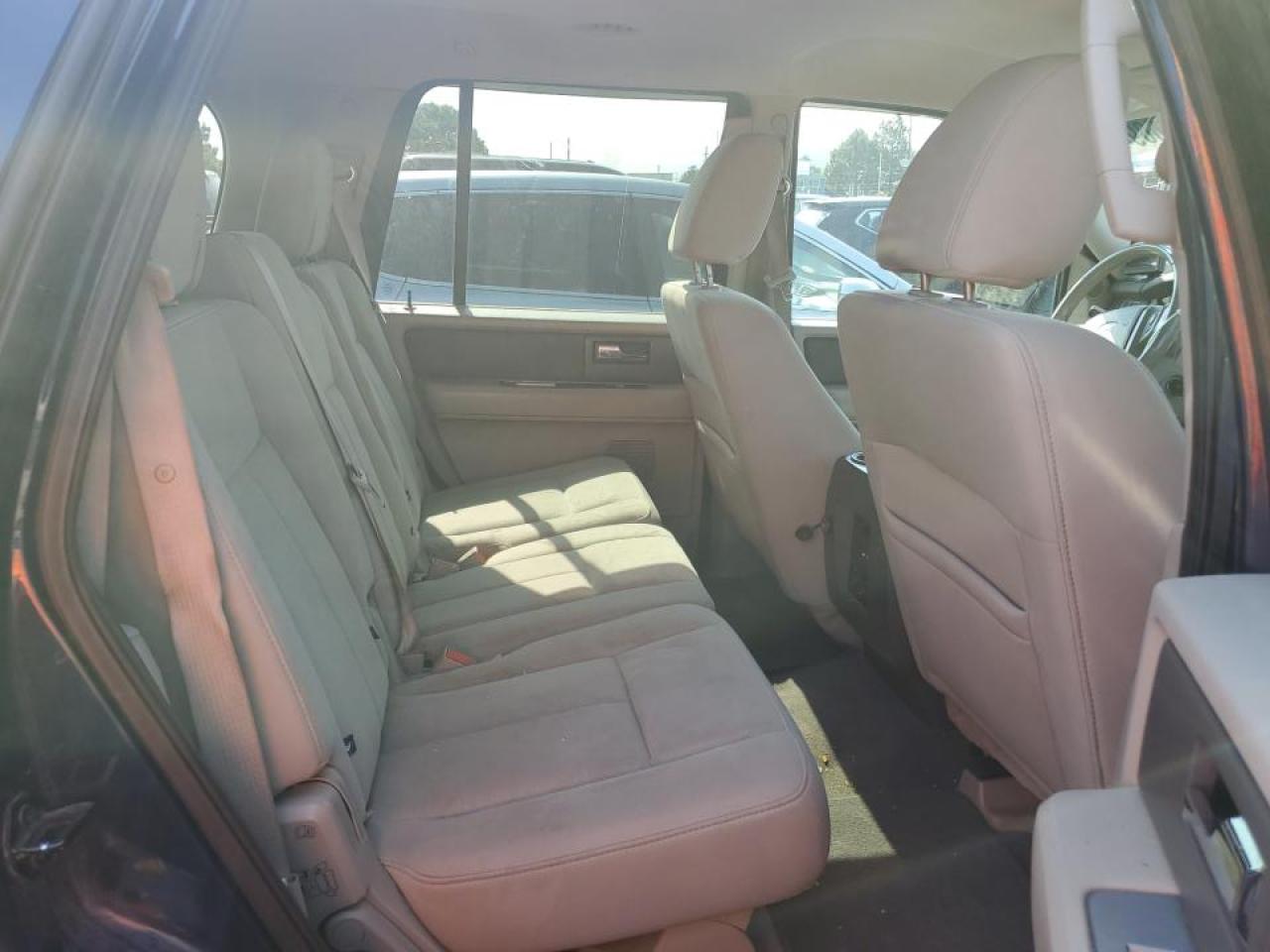 2011 Ford Expedition Xlt VIN: 1FMJU1J53BEF37603 Lot: 61396094