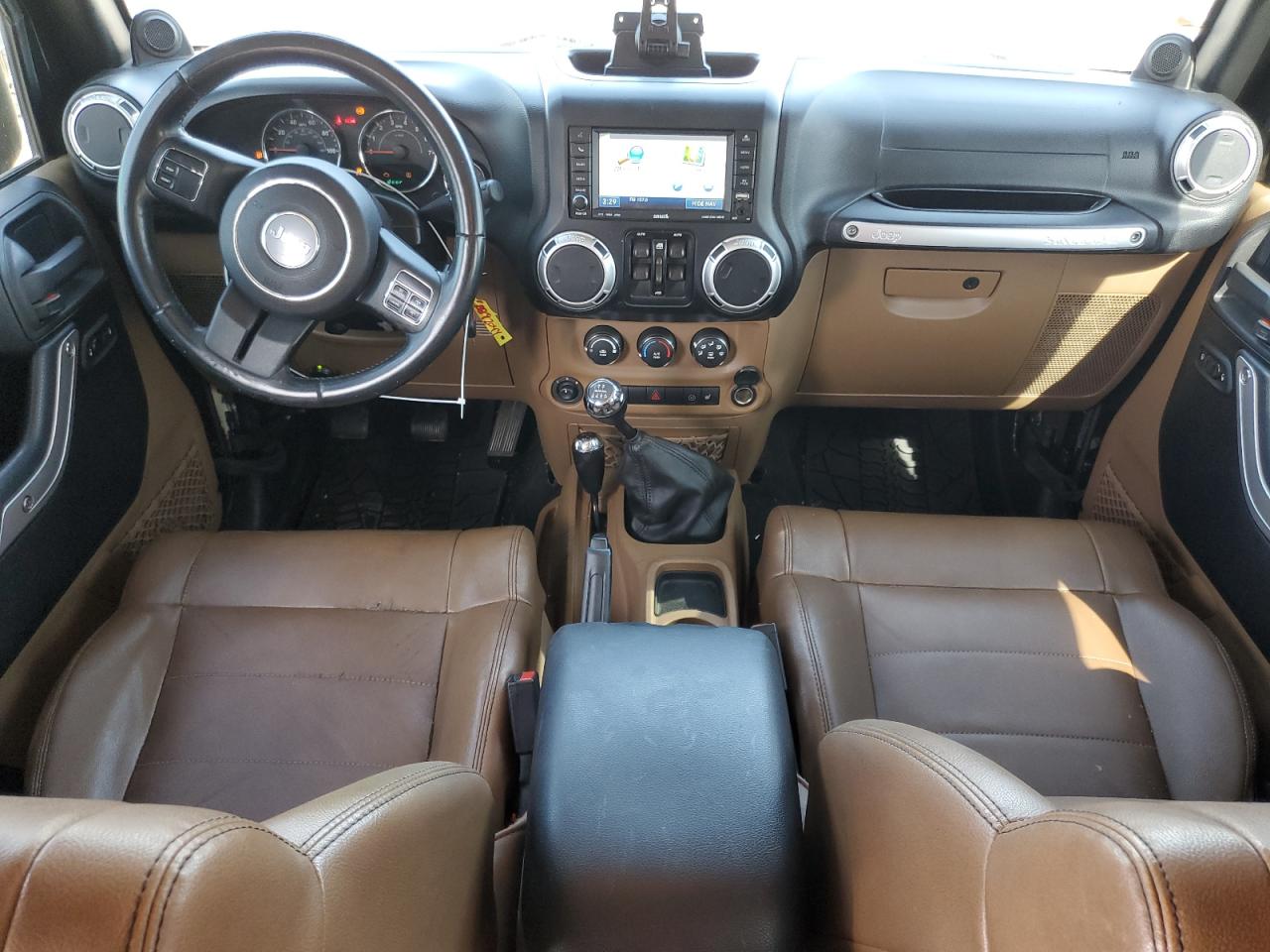 1J4HA5H14BL524192 2011 Jeep Wrangler Unlimited Sahara