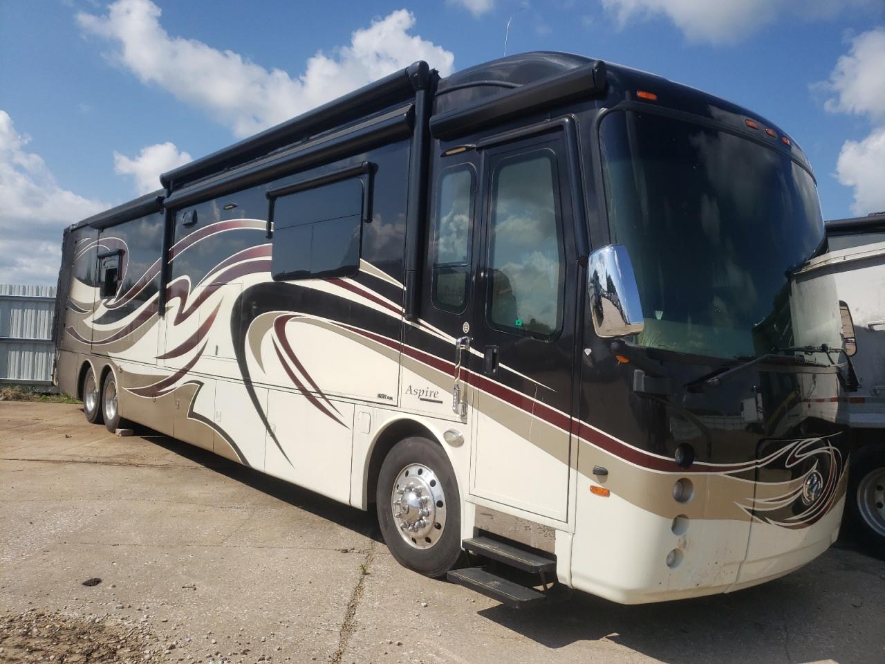 Eldridge, IA에서 판매 중인 2015 Spartan Motors Motorhome 4Vz - Burn