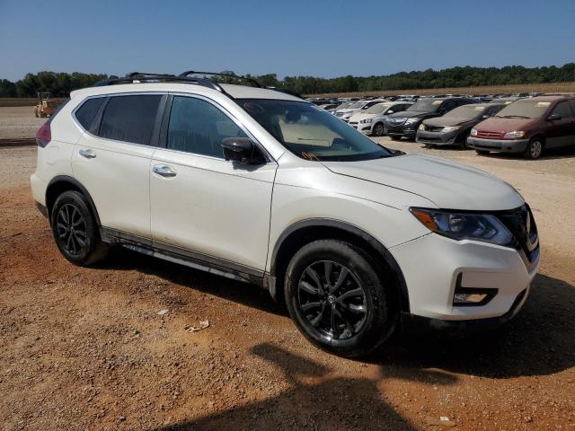  NISSAN ROGUE 2018 White