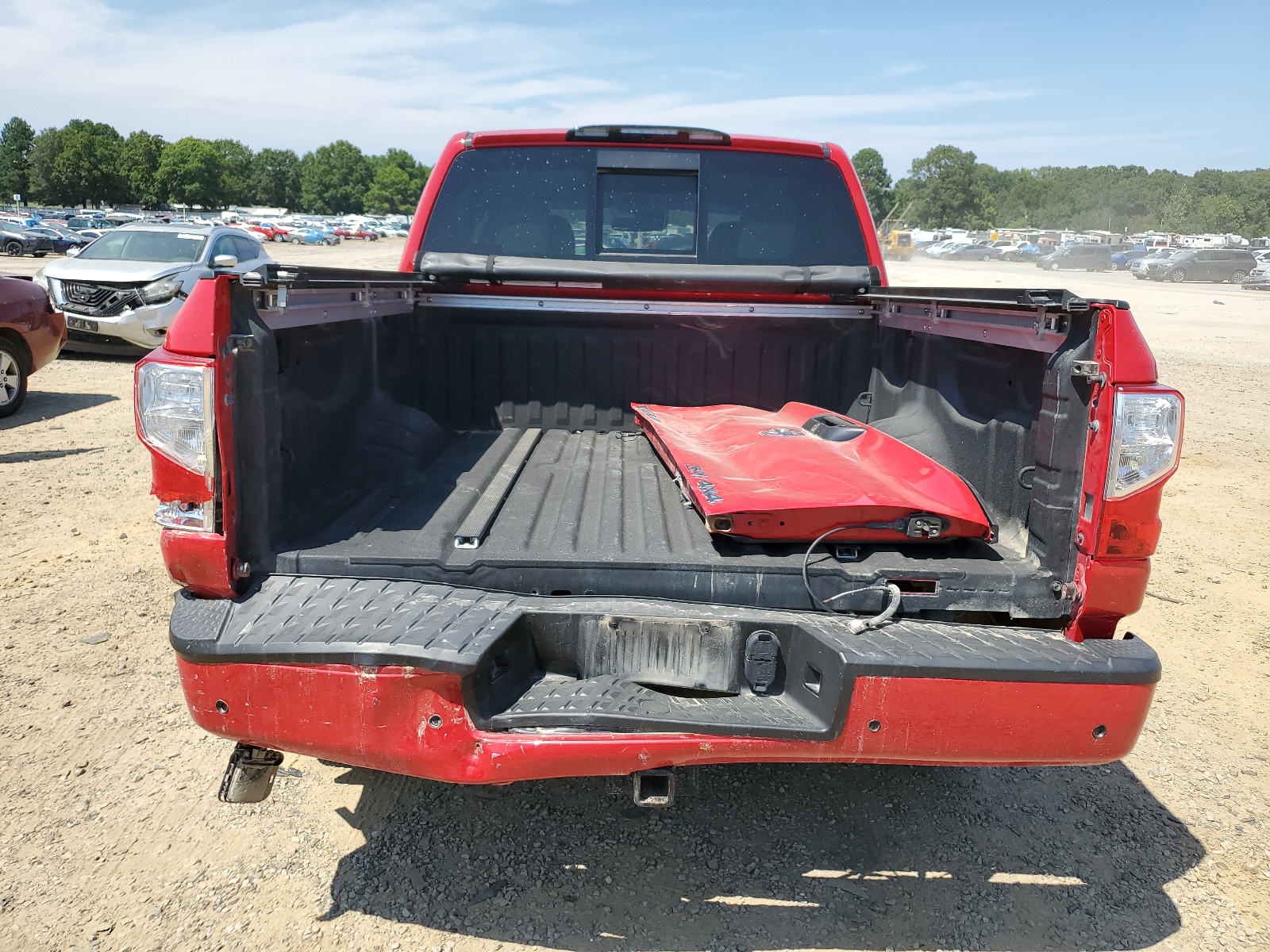 1N6AA1ED7MN517045 2021 Nissan Titan Sv