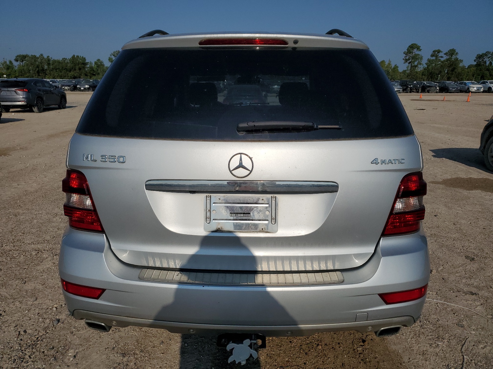 4JGBB8GB0BA646110 2011 Mercedes-Benz Ml 350 4Matic