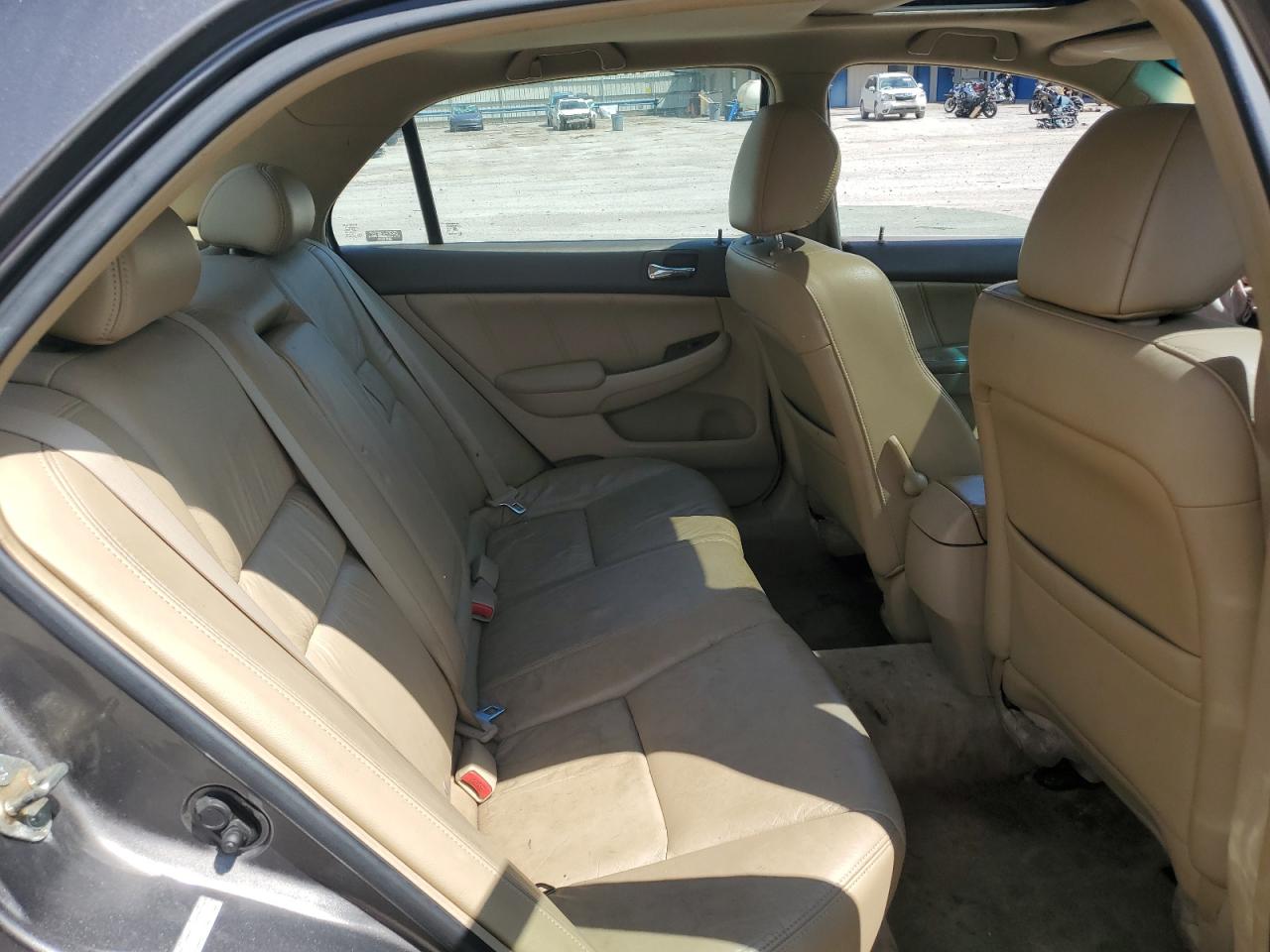 2007 Honda Accord - Image 10
