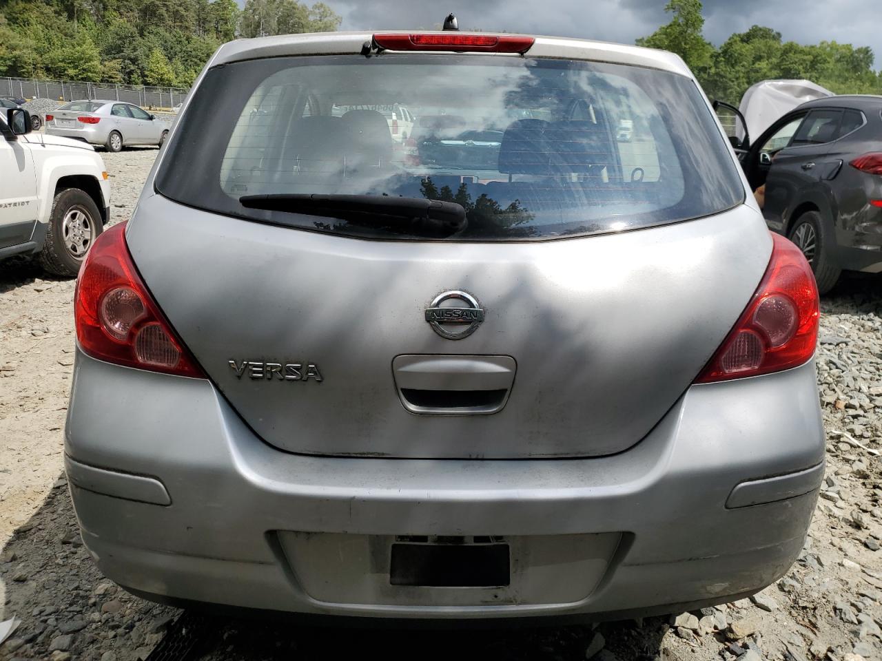 2010 Nissan Versa - Image 6