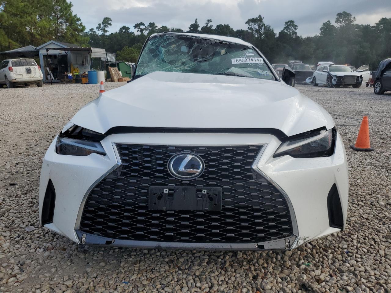 VIN JTHCA1D20M5117483 2021 LEXUS IS no.5