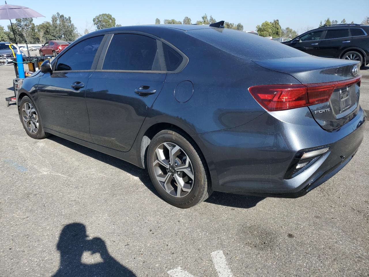 3KPF24AD6KE136527 2019 KIA FORTE - Image 2