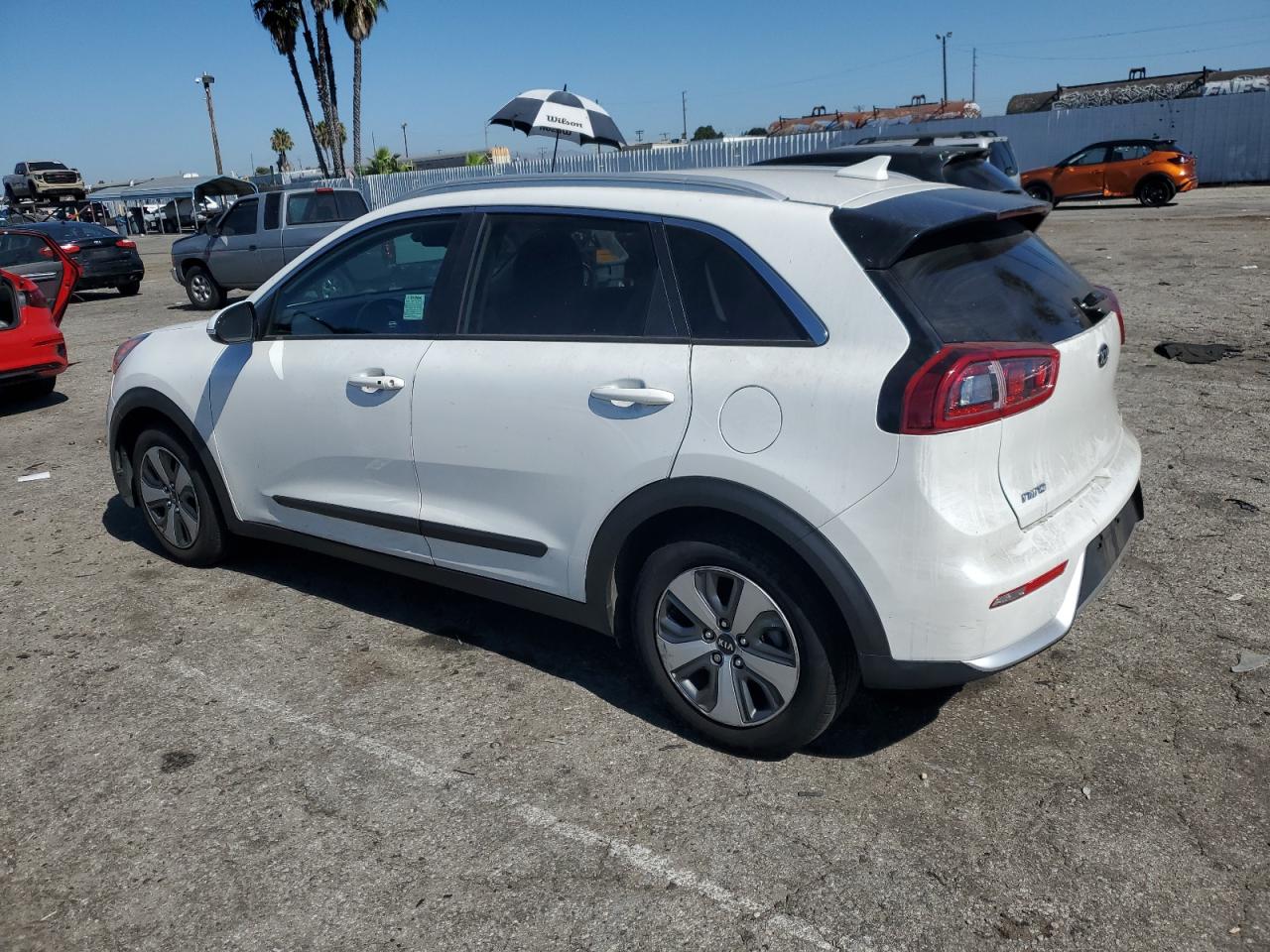 KNDCC3LC6K5324345 2019 KIA NIRO - Image 2