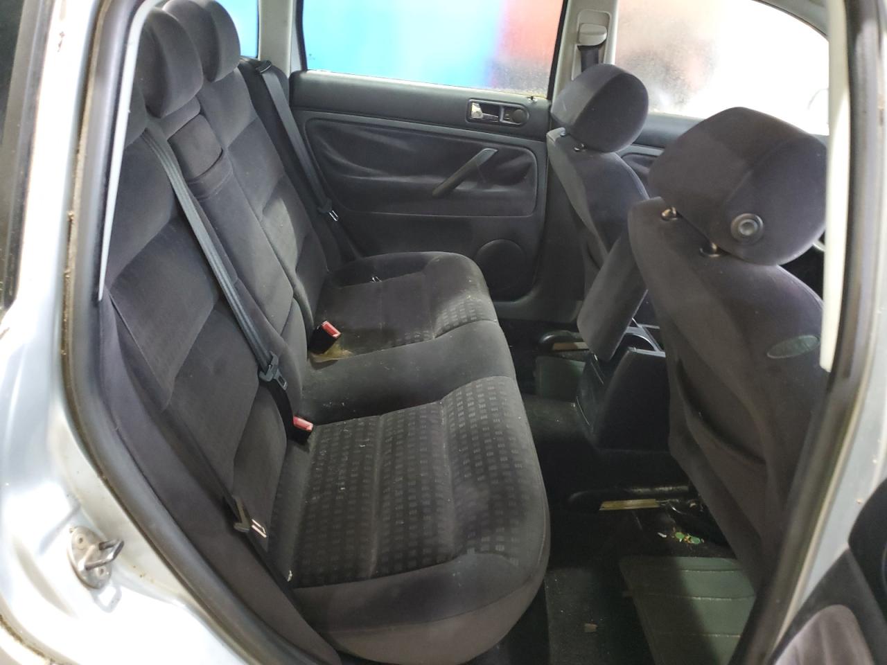 2004 Volkswagen Passat Gl VIN: WVWMD63B94P051175 Lot: 65681224