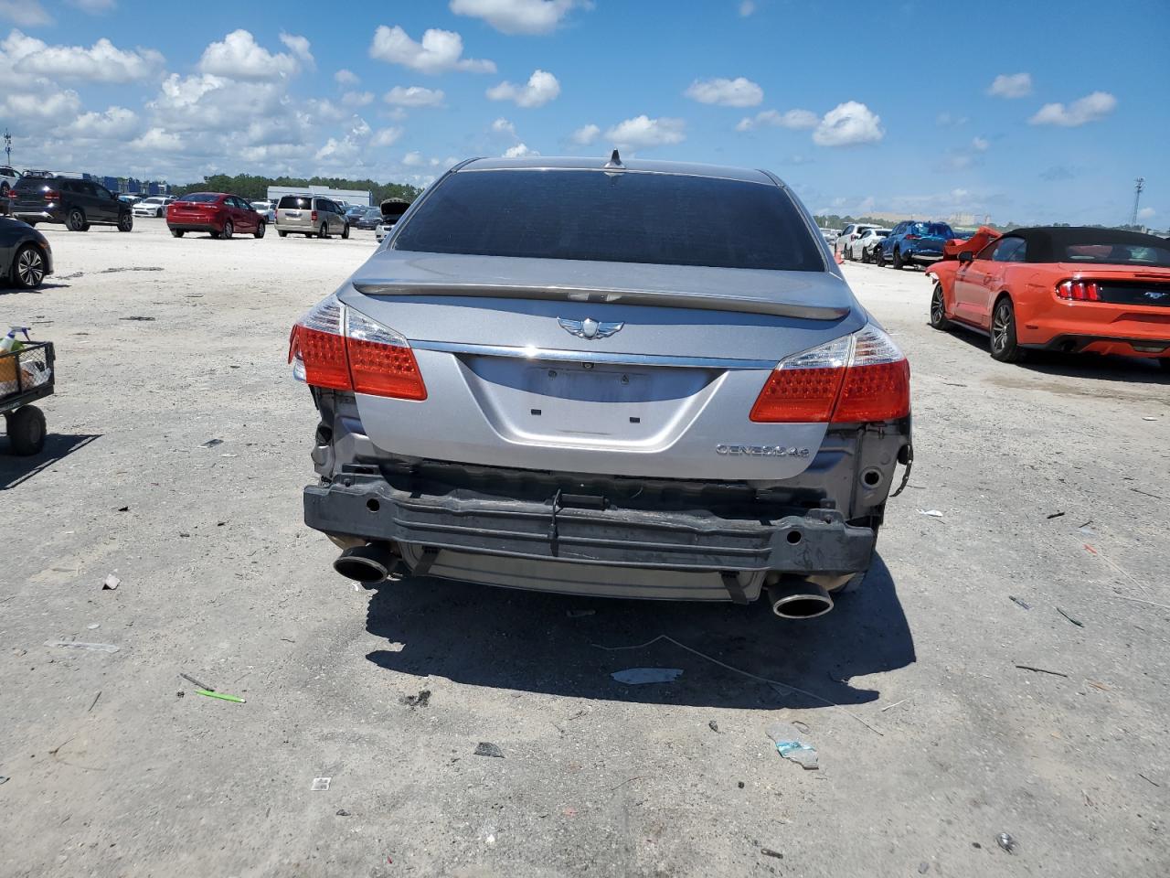 KMHGC4DF0BU119587 2011 Hyundai Genesis 4.6L