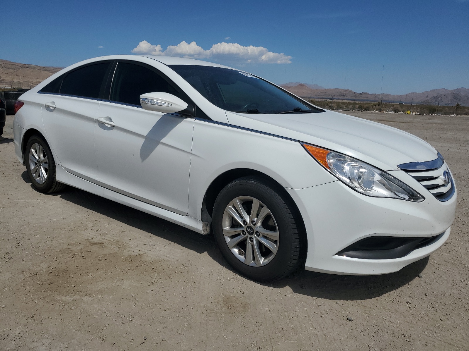 2014 Hyundai Sonata Gls vin: 5NPEB4AC8EH935342