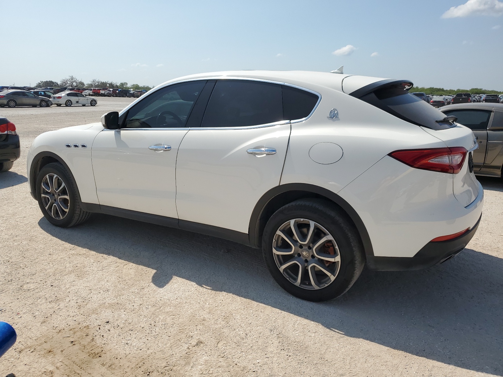 2017 Maserati Levante vin: ZN661XUA7HX257838