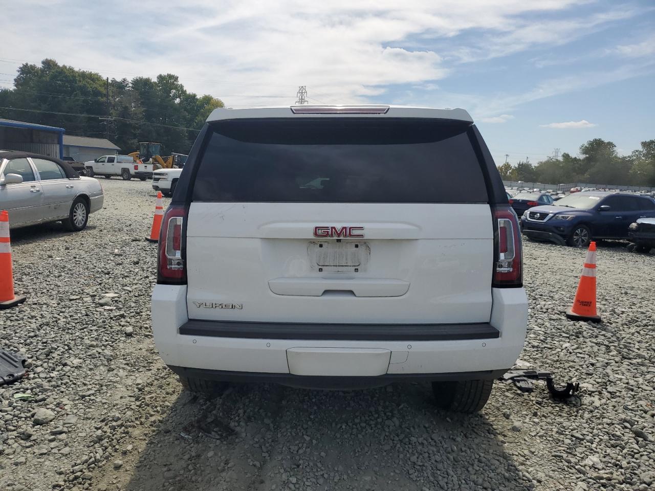 1GKS2BKC3FR220215 2015 GMC Yukon Slt