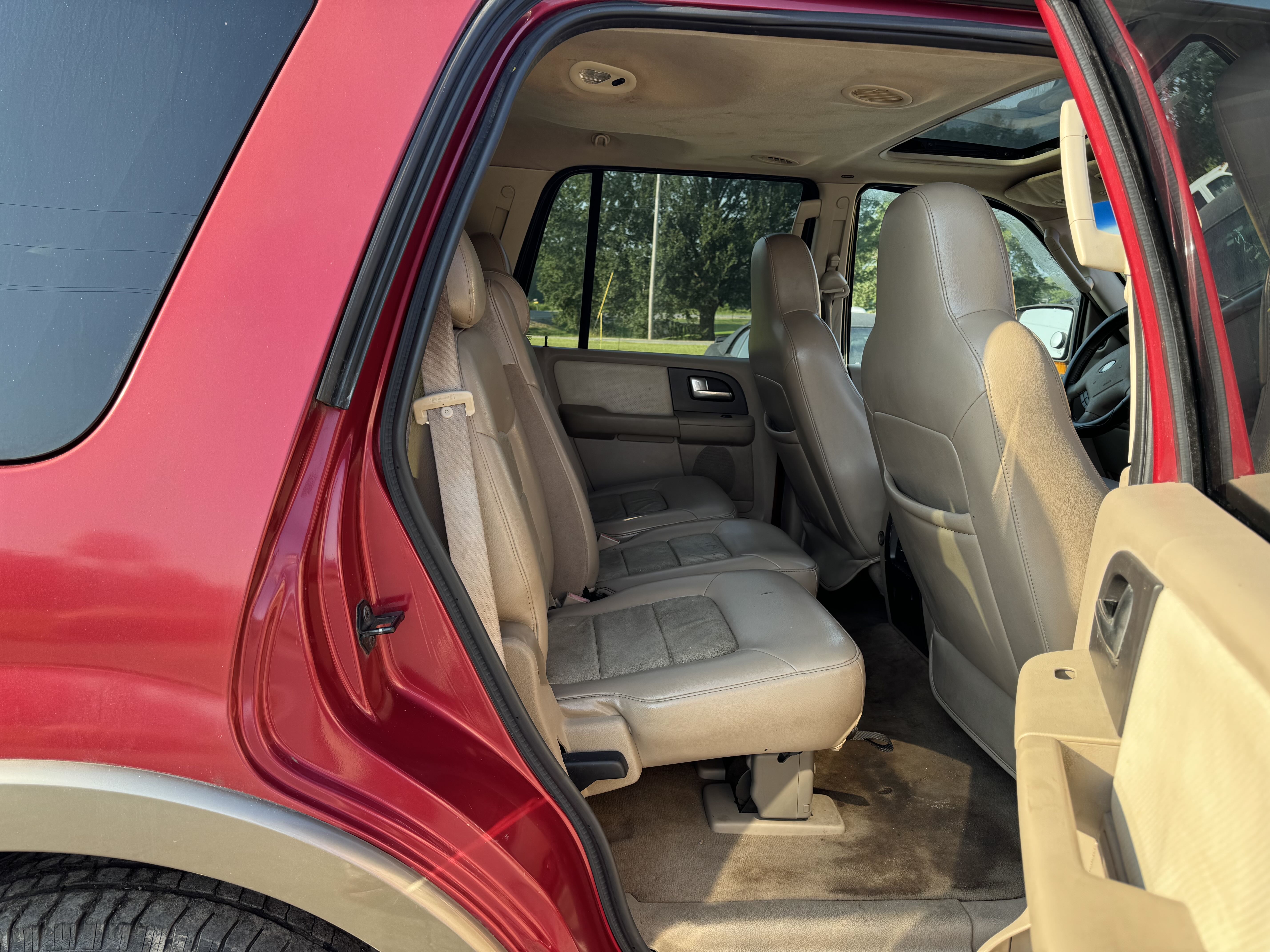 1FMFU17L74LB12024 2004 Ford Expedition Eddie Bauer