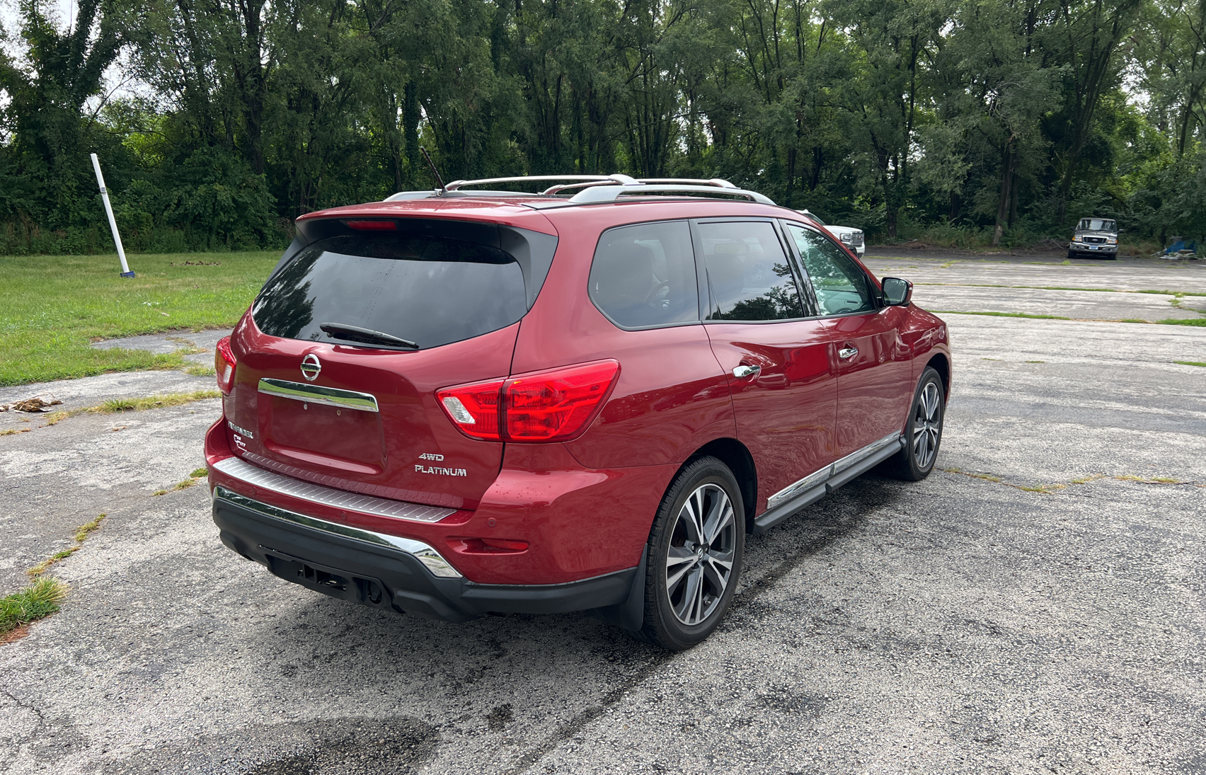 2017 Nissan Pathfinder S vin: 5N1DR2MM5HC659617