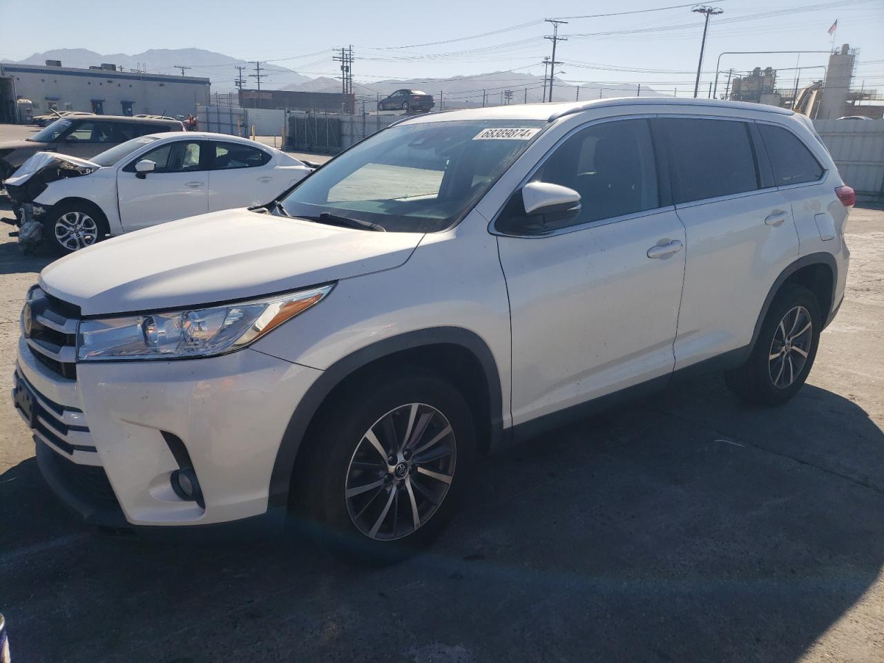 5TDKZRFH7KS564373 2019 TOYOTA HIGHLANDER - Image 1