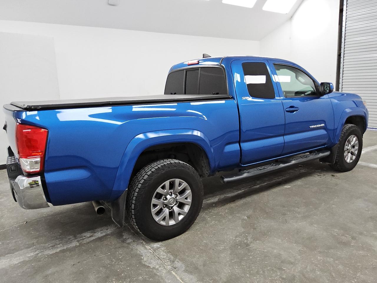 VIN 5TFSZ5AN1HX096133 2017 TOYOTA TACOMA no.3