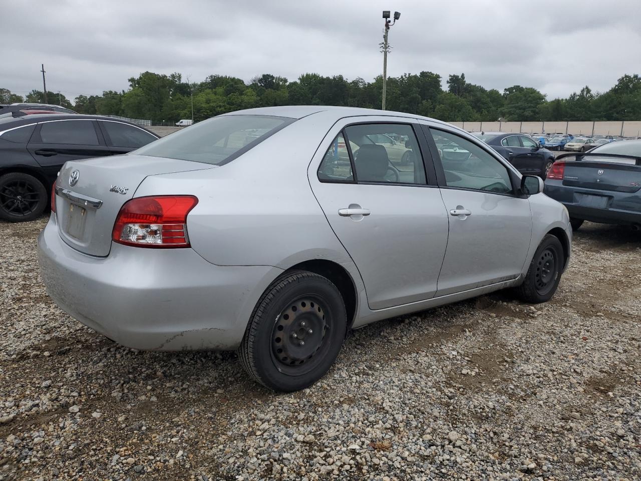 2009 Toyota Yaris - Image 3