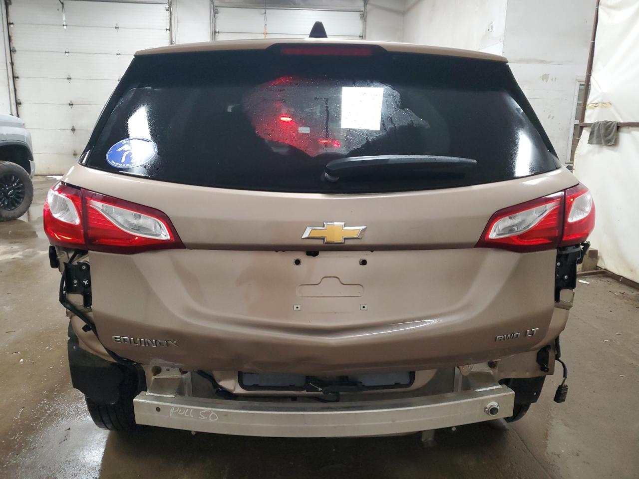 2GNAXSEV5J6305929 2018 Chevrolet Equinox Lt