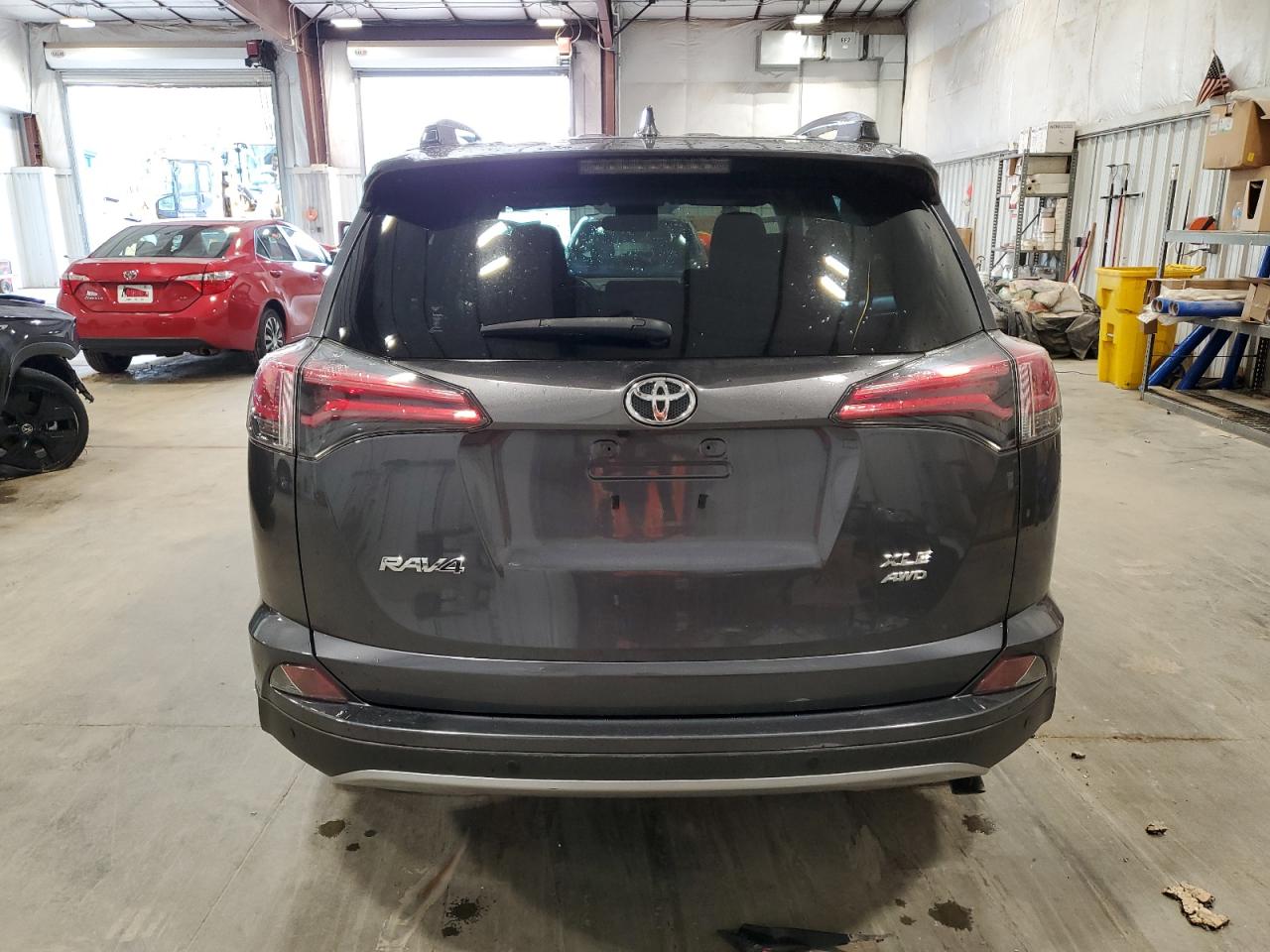 2017 Toyota Rav4 Xle VIN: JTMRFREV0HD218362 Lot: 67334534