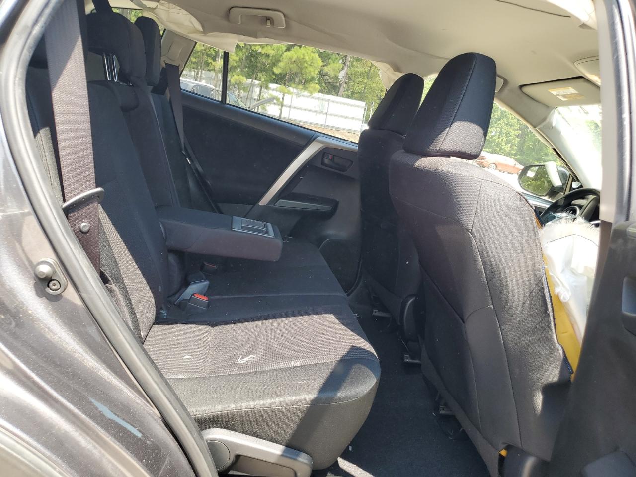 2017 Toyota Rav4 Le VIN: JTMZFREV1HJ714496 Lot: 69102474