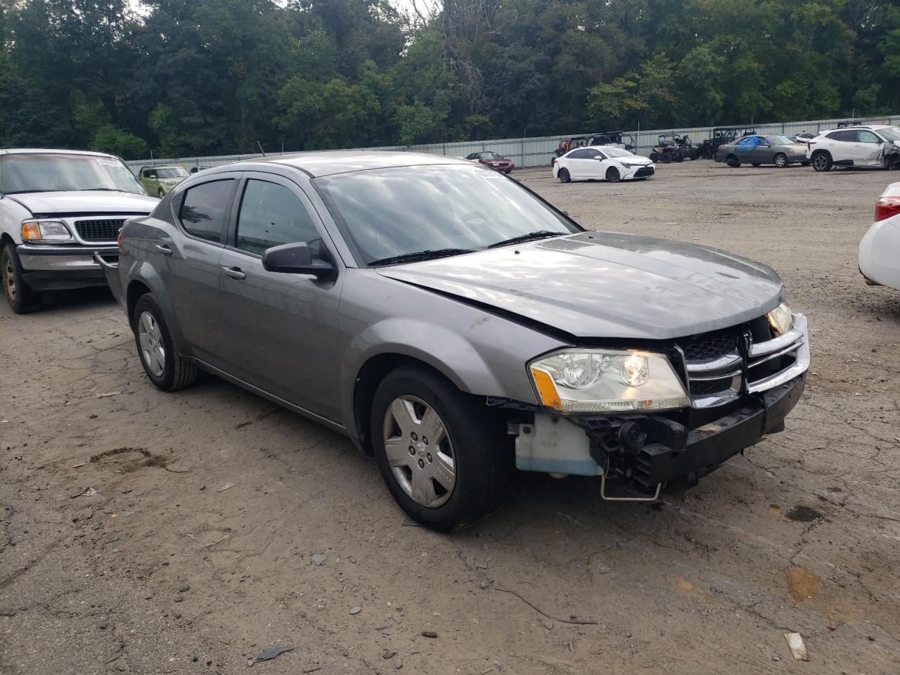 2013 Dodge Avenger - Image 4