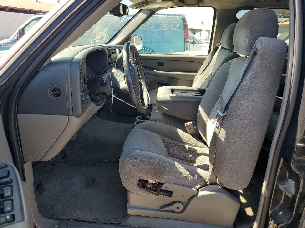 2004 Chevrolet Tahoe C1500 VIN: 1GNEC13V04R199392 Lot: 67752994