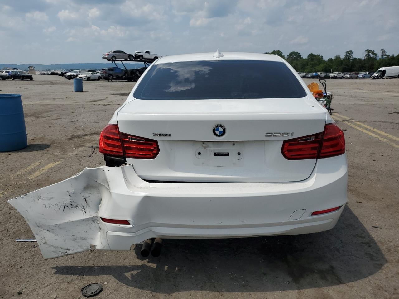 WBA3B3C54DJ698416 2013 BMW 328 Xi