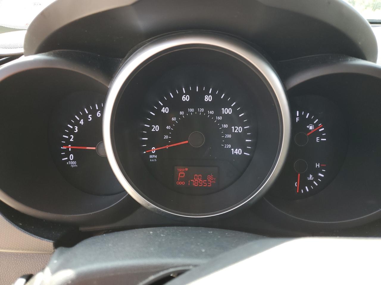 2012 Kia Soul + VIN: KNDJT2A6XC7457517 Lot: 68321404