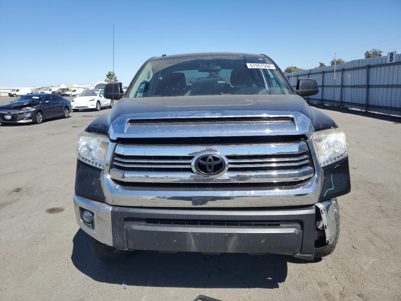 2017 Toyota Tundra - Image 5