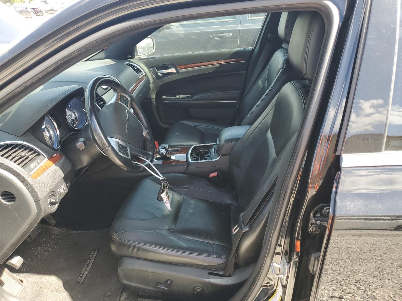 2012 Chrysler 300 VIN: 2C3CCARG9DH523193 Lot: 65347964