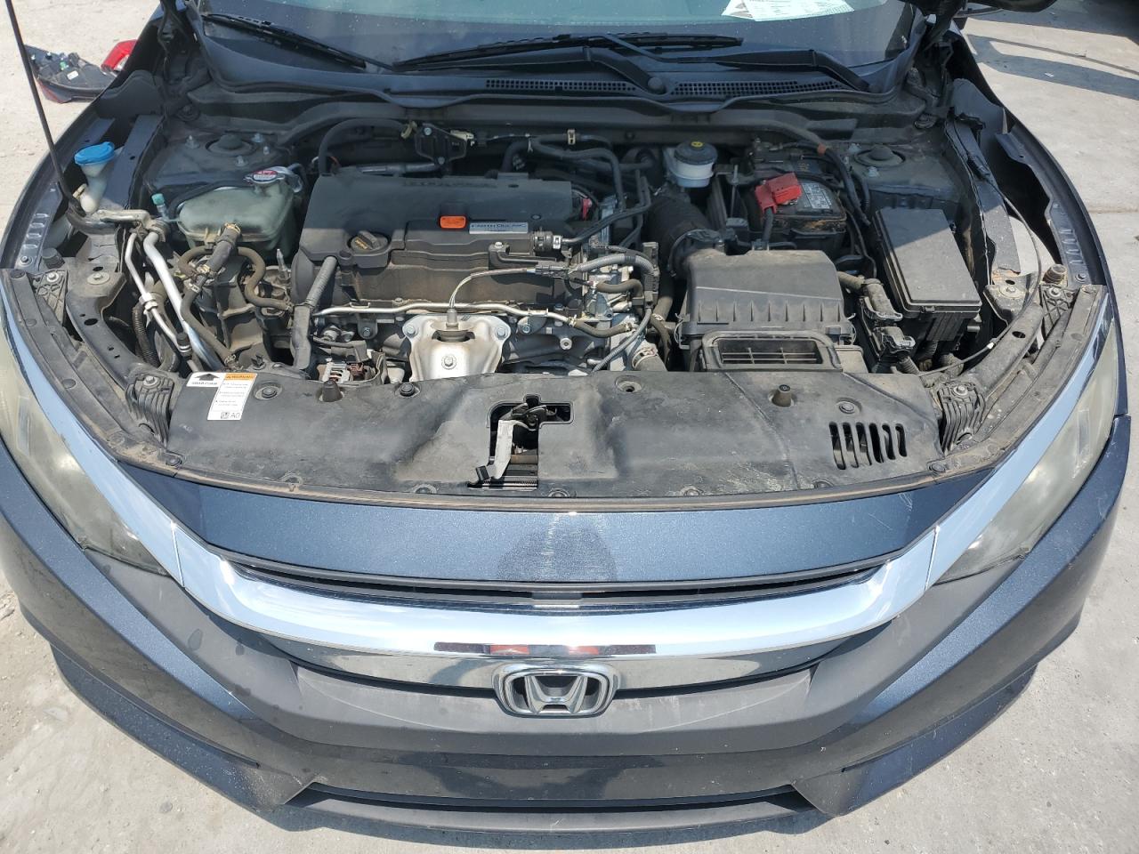 19XFC2F56HE032180 2017 Honda Civic Lx