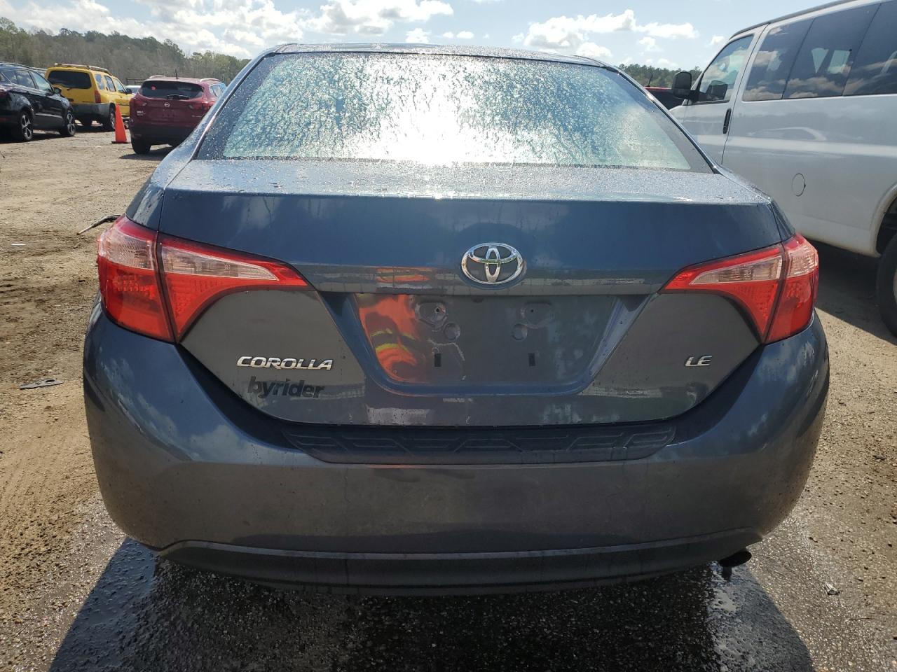 2018 Toyota Corolla L VIN: 2T1BURHEXJC017929 Lot: 68807164