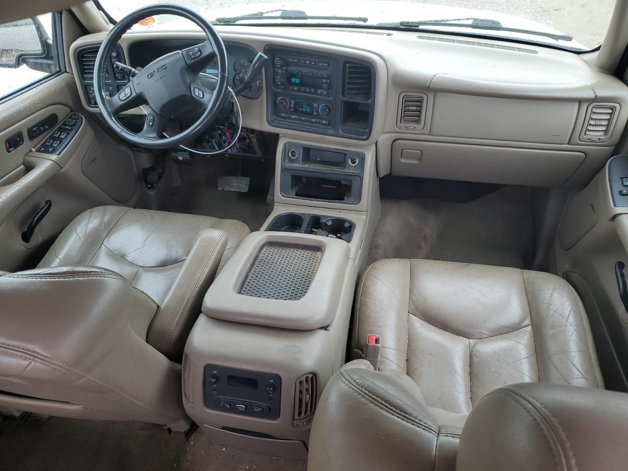 2005 GMC New Sierra K1500 VIN: 2GTEK13T651137371 Lot: 65611484