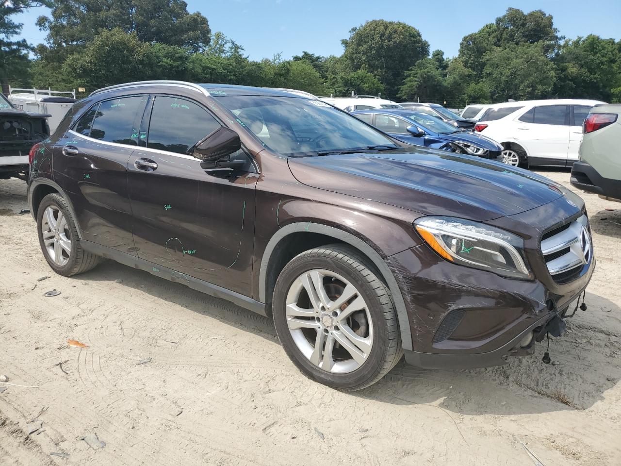 VIN WDCTG4GB9FJ093363 2015 MERCEDES-BENZ GLA-CLASS no.4