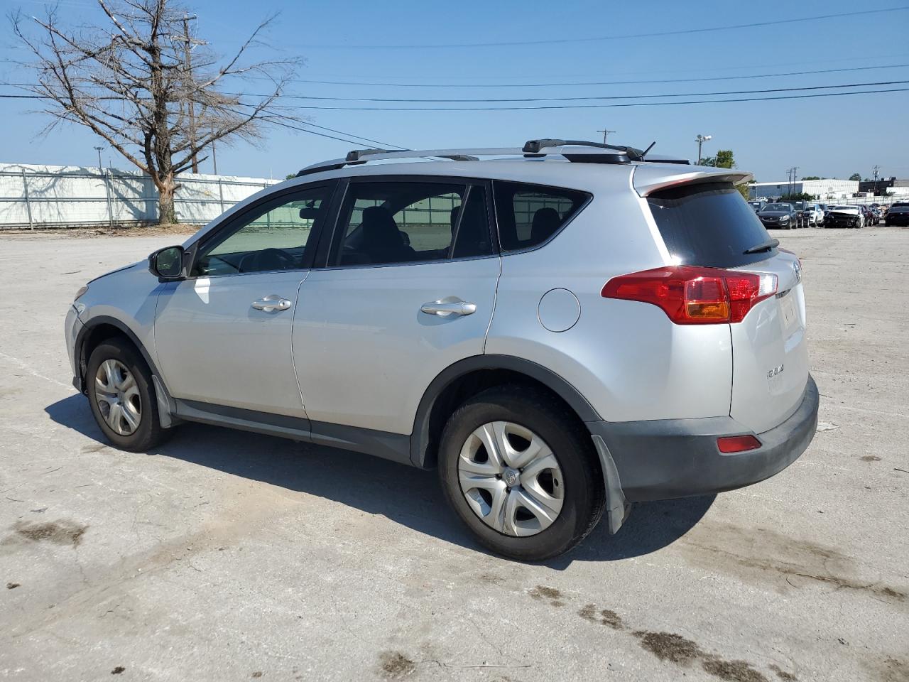 JTMBFREV0FJ046849 2015 TOYOTA RAV 4 - Image 2