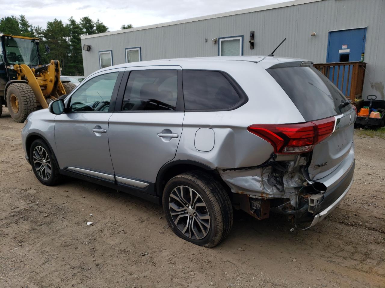 VIN JA4AZ3A37GZ025515 2016 MITSUBISHI OUTLANDER no.2