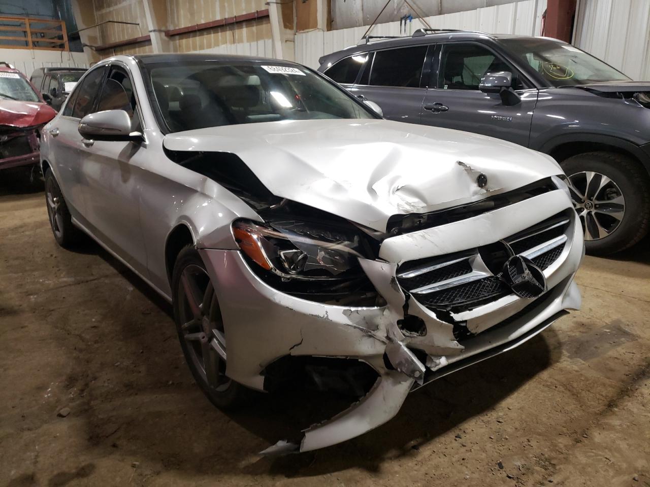 2015 Mercedes-Benz C 300 4Matic VIN: 55SWF4KBXFU000823 Lot: 68492324