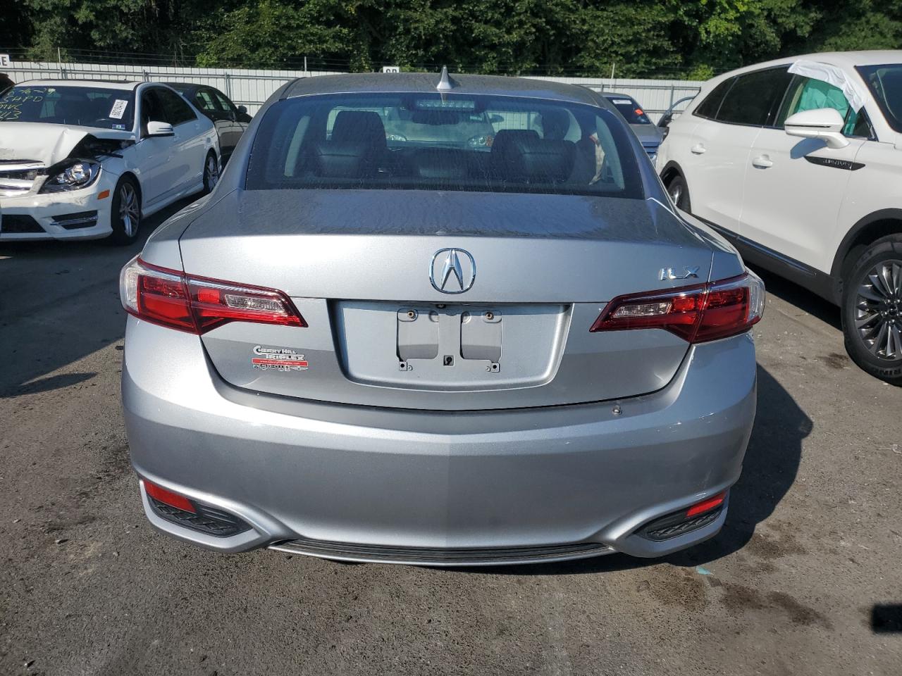 19UDE2F74JA001037 2018 Acura Ilx Premium